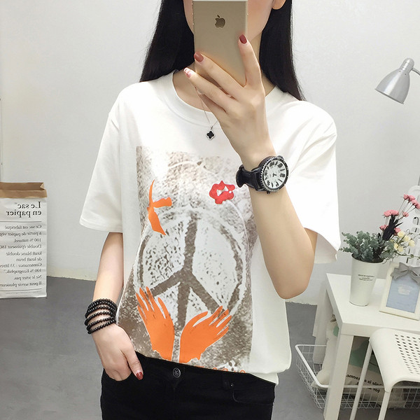 Tricou casual dama cu maneca scurta si aplicatie in alb