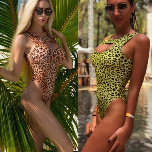 Hétvégi teljes fürdőruha leopárd mintával két színben