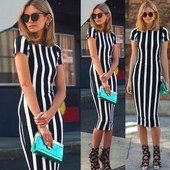 Aktuális női csíkos ruha Slim - rövid ujjú modell