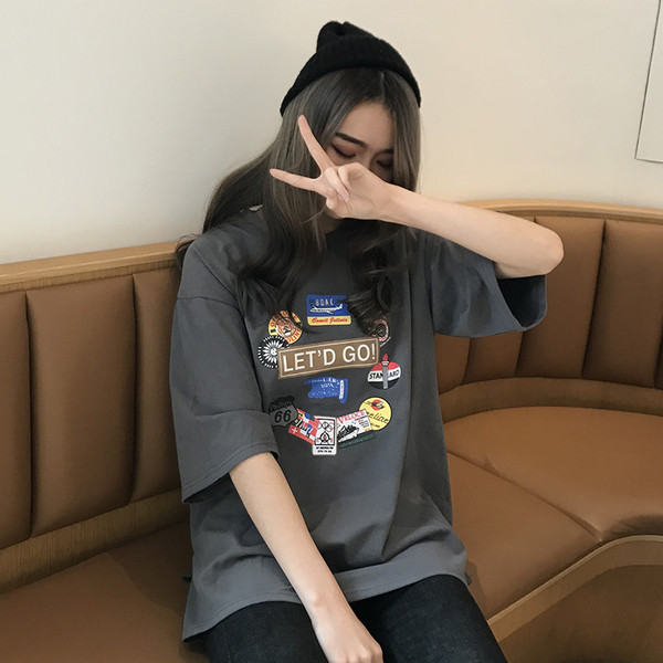 Γυναικεία καθημερινή μπλούζα με εκτύπωση σε τρία χρώματα