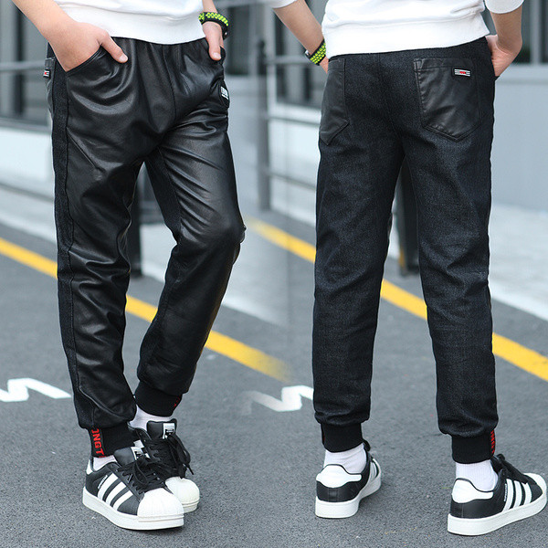 Divatos gyerek nadrág fiúknak eko bőrből fekete színben