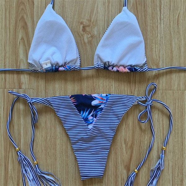 Két részből álló csíkos fürdőruha