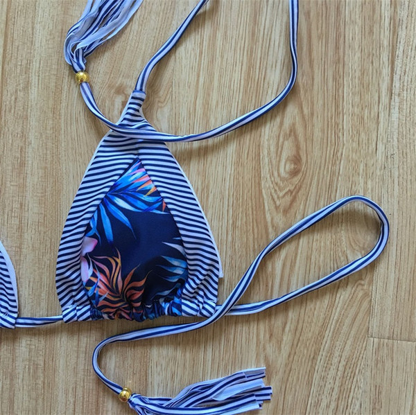 Két részből álló csíkos fürdőruha