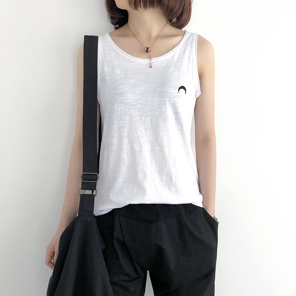 Női lezser felső négy színben hímzéssel