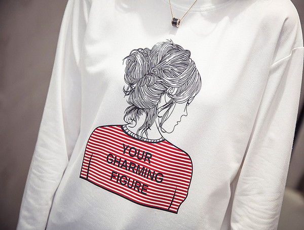 Κομψή γυναικεία μπλούζα με μακριά μανίκια και εκτύπωση