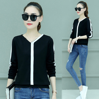 Γυναικεία καθημερινή μπλούζα με  μακρύ μανίκι  σε τρία χρώματα και V-ντεκολτέ