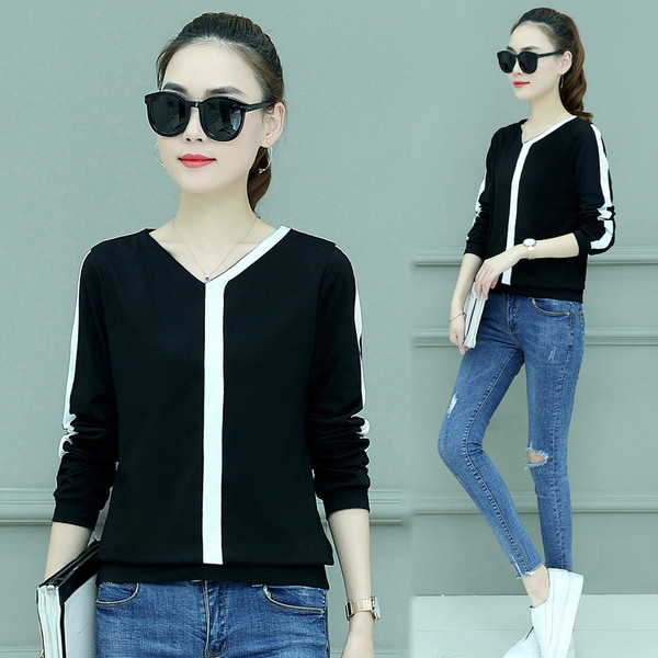 Γυναικεία καθημερινή μπλούζα με  μακρύ μανίκι  σε τρία χρώματα και V-ντεκολτέ