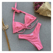 Modern kétrészes fürdőruha rózsaszín színben