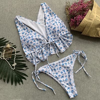 ÚJ kétrészes fürdőruha fehér színben, kék virágokkal