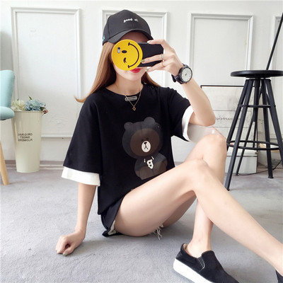 Μοντέρνα γυναικεία μπλούζα σε διάφορα χρώματα με εφαρμογές