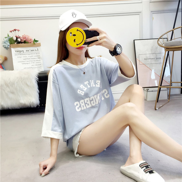 Γυναικείο casual πουκάμισο  με λαιμόκοψη σε σχήμα O σε τρία χρώματα και επιγραφή