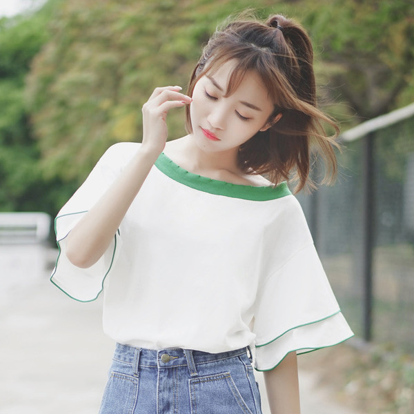 Stílusos női blúz lótusz ujjú fehér színben