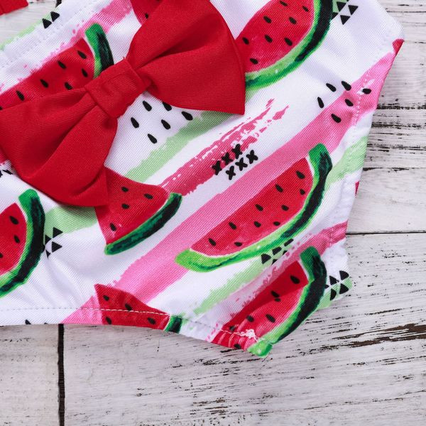 Gyermek fürdőruha lányoknak két részből, rojtokkal és mintával