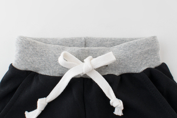 Modern, két részből álló gyerekkészlet, rárakással