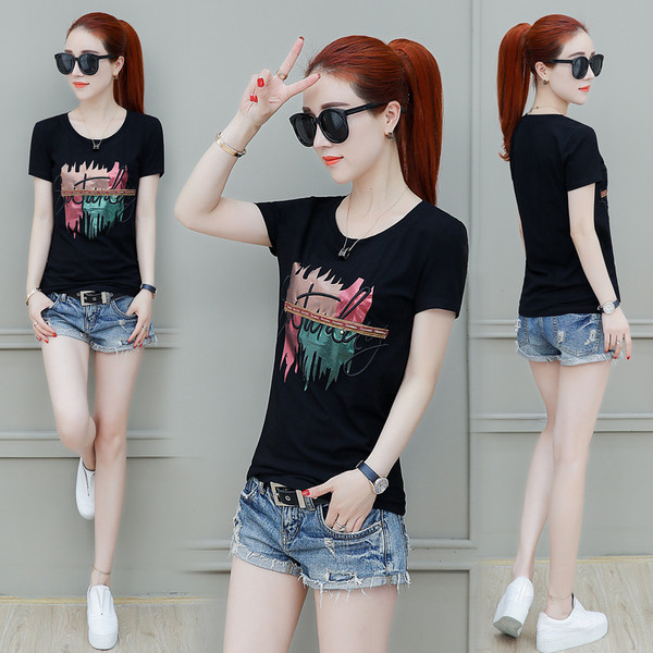 Alkalmi női póló rátéttel, három színben