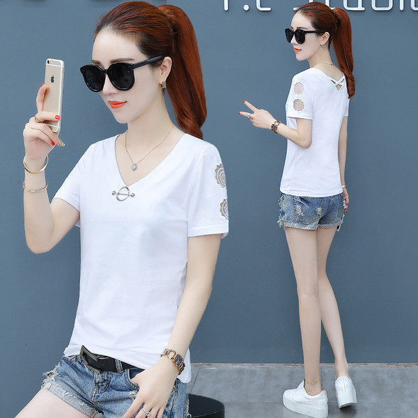 Női alkalmi póló három színben, fém elemmel