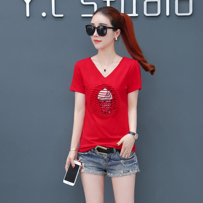 Tricou de dama modern cu aplicatie in patru culori