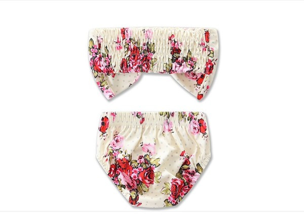 Costum de baie pentru copii in doua parti cu panglica alb cu motive florale