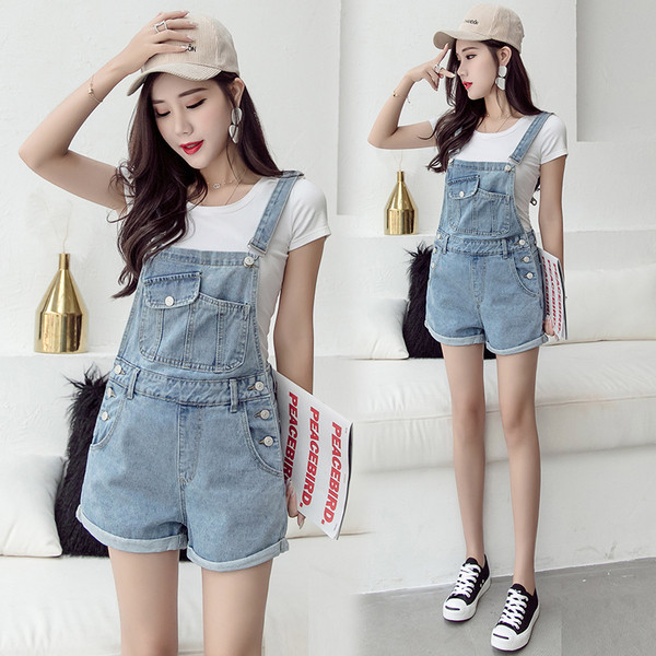 Aktuális női rövid farmer overál világos színben