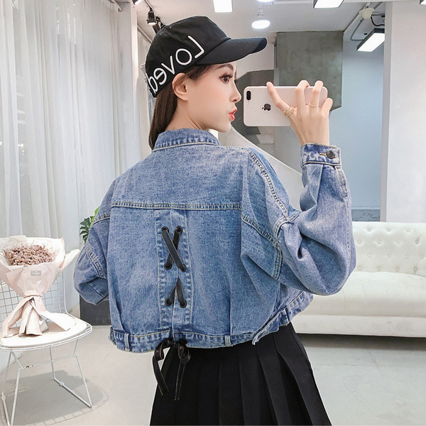 Aktuális női farmer dzseki hátul fűzővel - széles modell