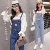 Női farmer overál két színben, rátéttel