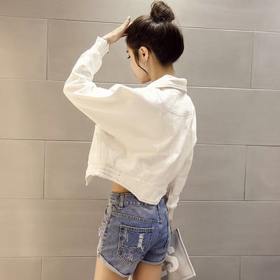 Γυναικείο μπουφάν τζιν σε λευκό χρώμα - μικρό μοντέλο