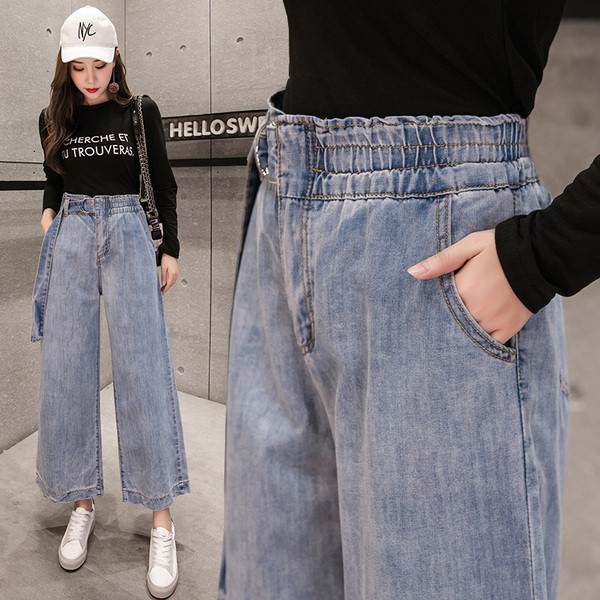 Γυναικεία trendy τζιν ψηλόμεσα σε ανοιχτό χρώμα 