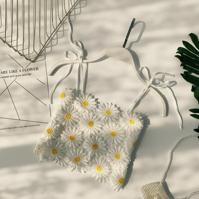 Stílusos női felső csipkével, két színben