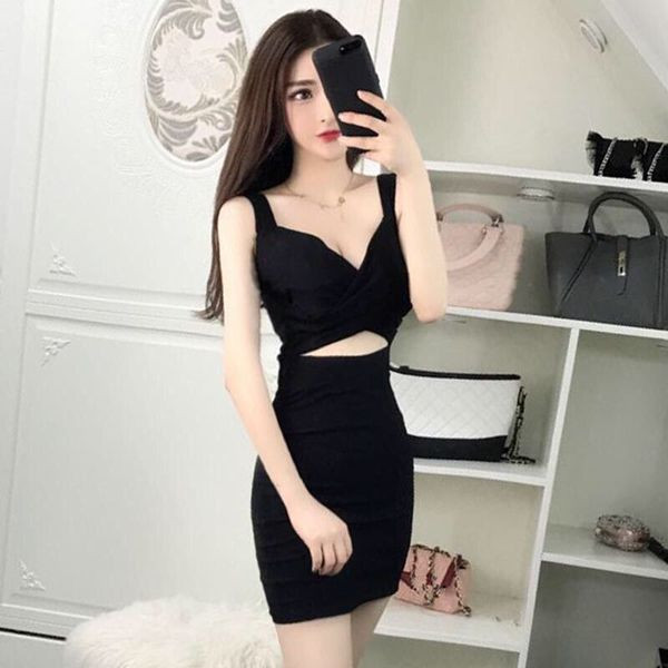 Alkalmi női ruha V-nyakkal, két színben