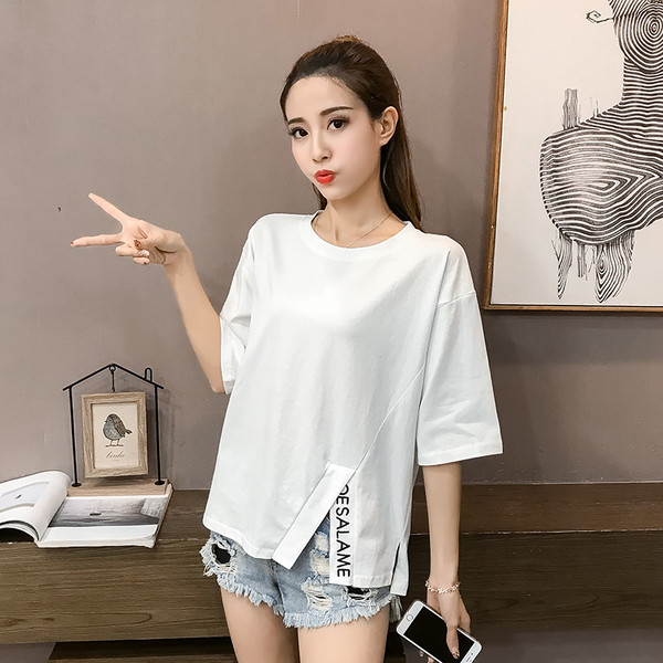 Μοντέρνα γυναικεία μπλούζα σε διάφορα χρώματα με σχισμή