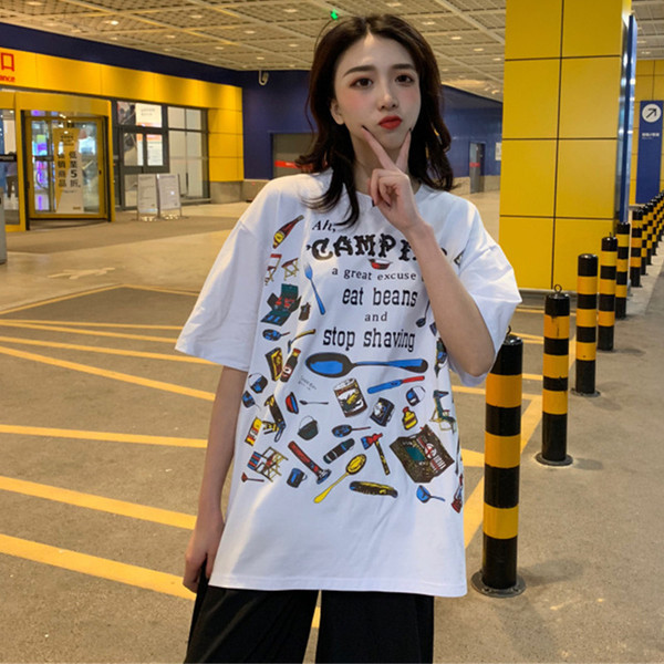 Alkalmi női blúz - széles modell feliratokkal