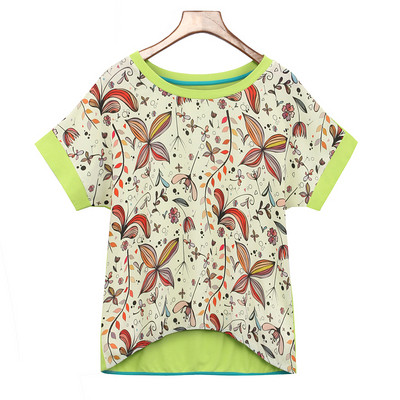 Μοντέρνα γυναικεία μπλούζα σε λευκό με floral μοτίβα