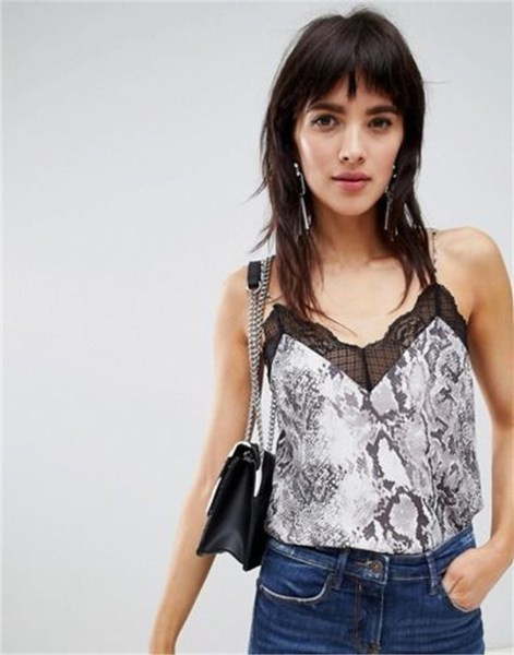 Stílusos női felső csipkével - két modell