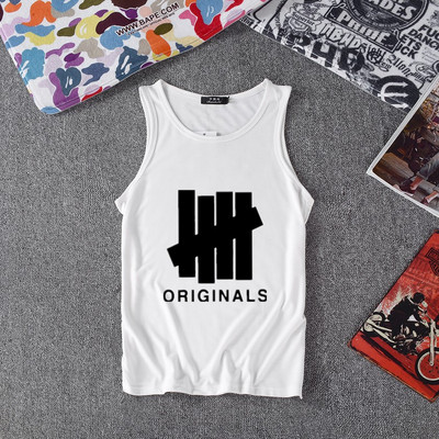 Μοντέρνο ανδρικό μπλουζάκι με επιγραφή και εφαρμογή δύο χρωμάτων