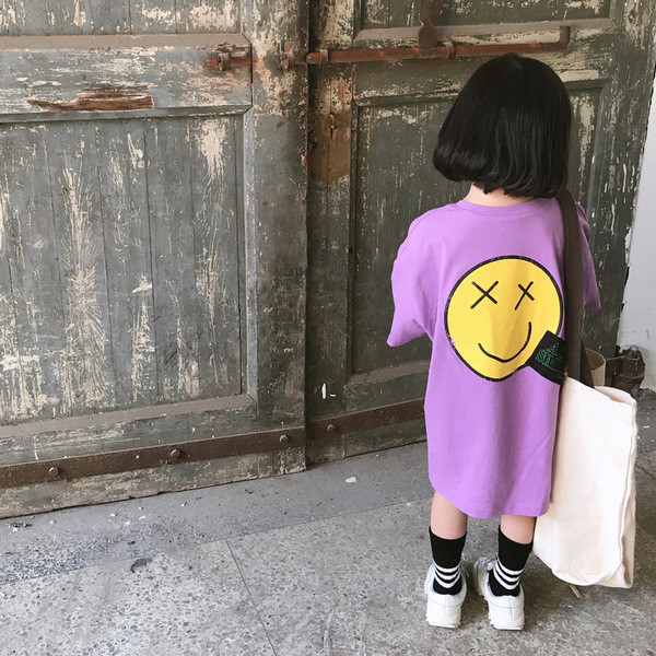 Modern gyerek póló hosszú modell több színben rátéttel