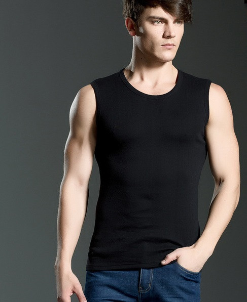 Egyszerű férfi felső három színben két modellben