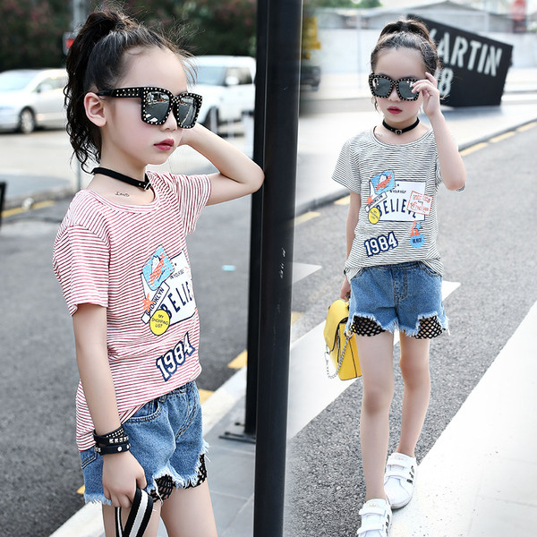 Napi csíkos gyerekpóló két színben mintával