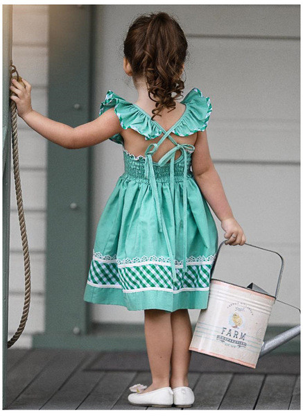 Μοντέρνο παιδικό φόρεμα σε πράσινο χρώμα