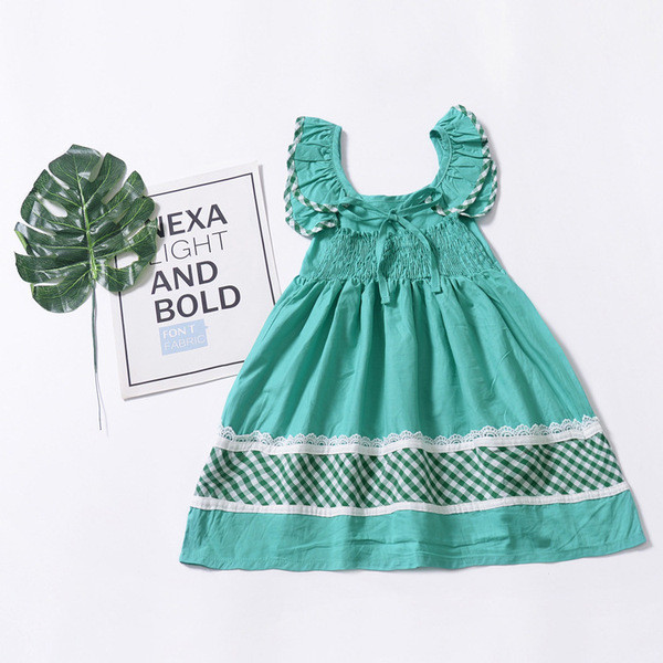 Μοντέρνο παιδικό φόρεμα σε πράσινο χρώμα