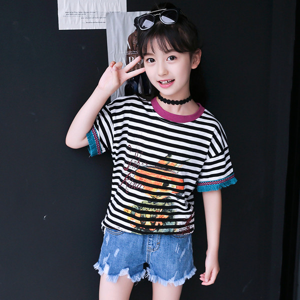 Modern póló két színben mintával