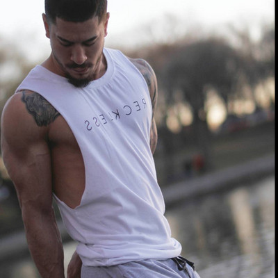 Καθημερινό ανδρικό αμάνικο μπλούζακθ με επιγραφή δύο χρωμάτων