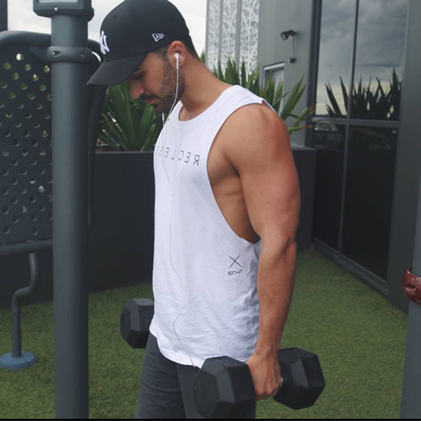 Καθημερινό ανδρικό αμάνικο  μπλούζακθ με επιγραφή δύο χρωμάτων