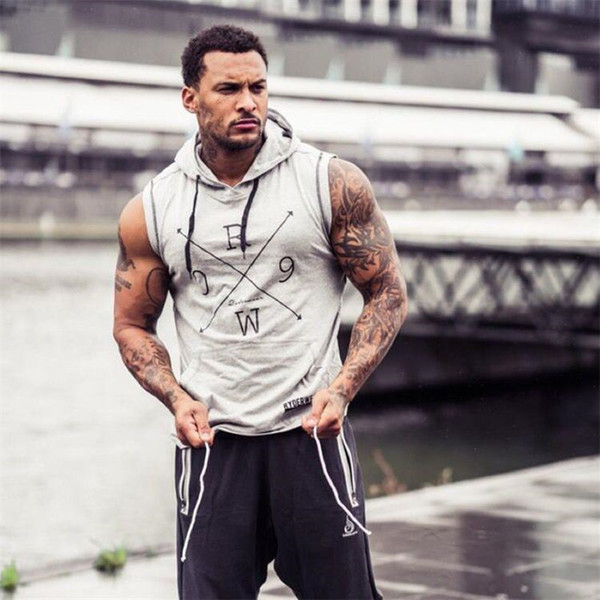 Casual αντρικό t-shirt σε τρία  χρώματα με κουκούλα