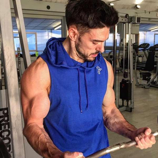 Modern férfi felső, kapucnival, három színben