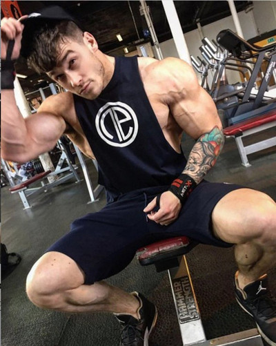 Καθημερινή ανδρική αμάνικη μπλούζα σε τέσσερα χρώματα