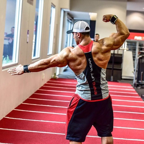 Ανδρικό αθλητικό αμάνικο μπλουζάκι με επιγραφές σε διαφορετικά χρώματα