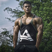 Több színben rátéttel ellátott férfi lezser felső