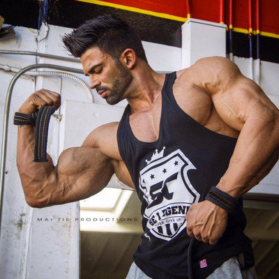 Modern férfi felső három színben rátéttel