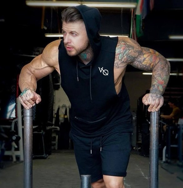 Aktuális férfi felső, kapucnival három színben