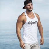 Férfi sportcipő fekete-fehér színben felirattal